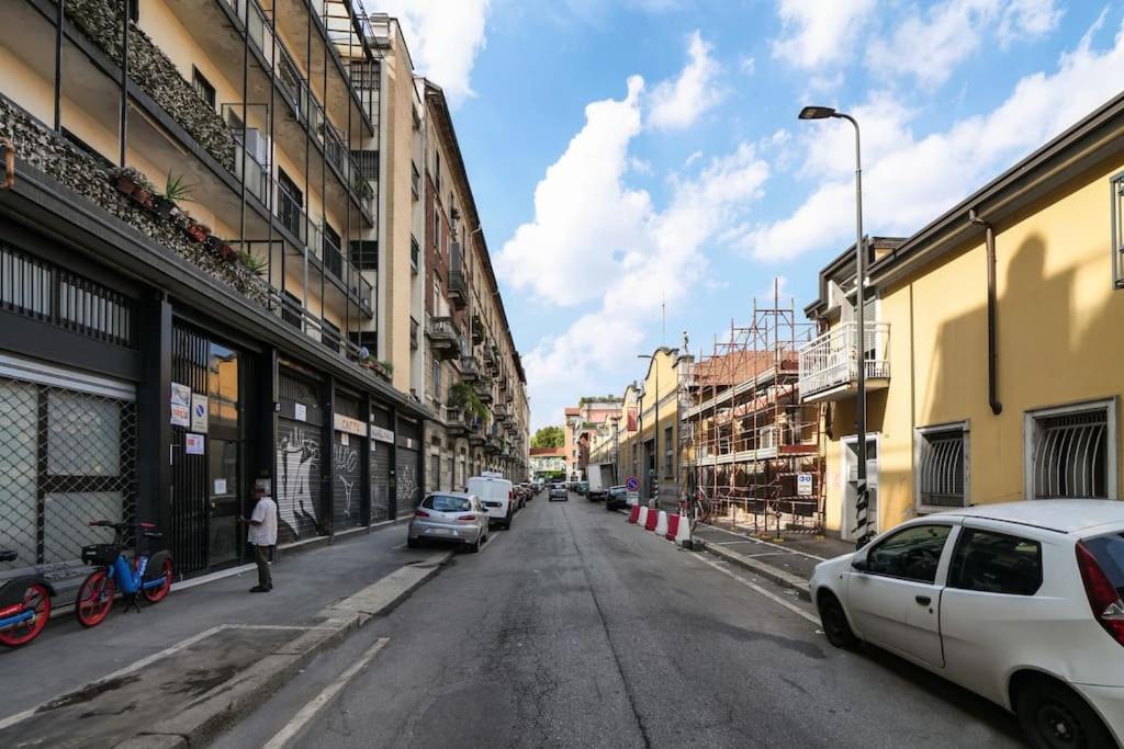 Appartement Primopiano - Clitumno à Milan Extérieur photo