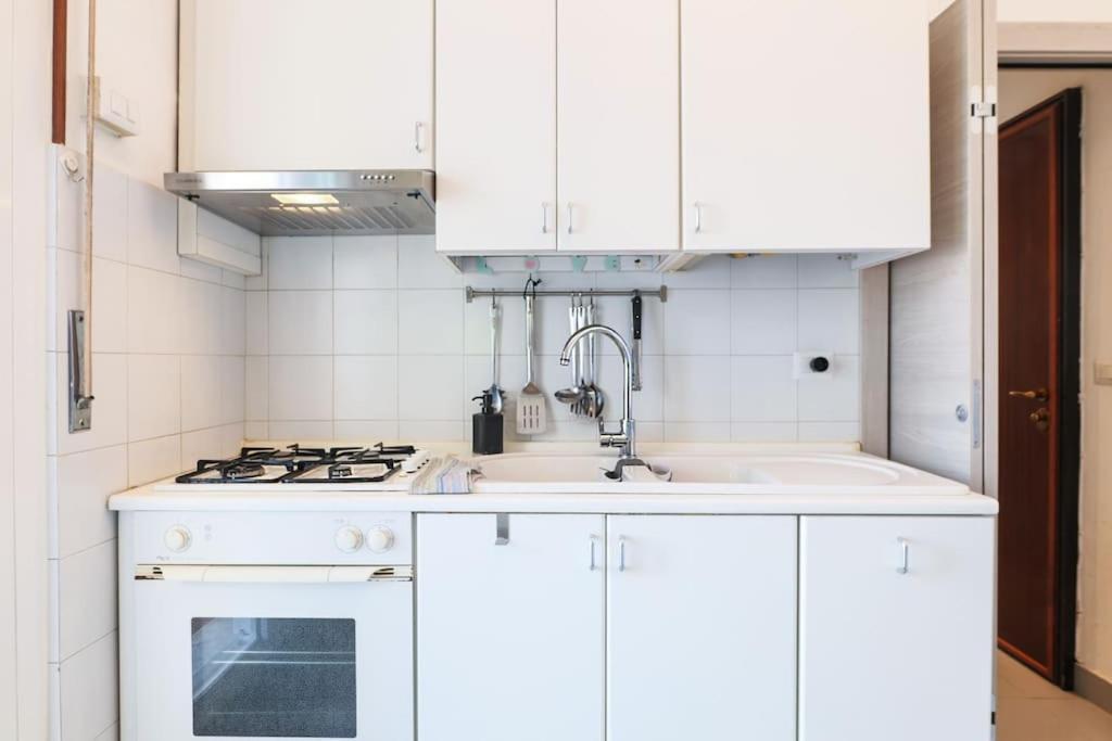 Appartement Primopiano - Clitumno à Milan Extérieur photo